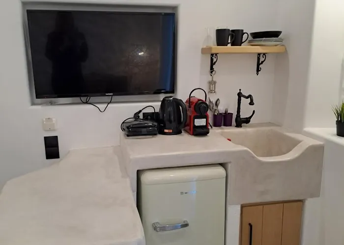 Ampelos Casart 公寓式酒店 4*