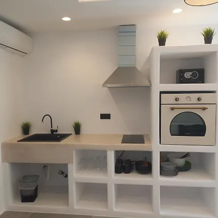 Lägenhetshotell Ampelos Casart 4*