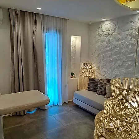 Ampelos Casart Aparthotel