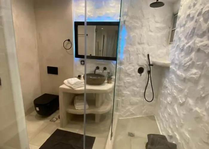 Ampelos Casart Naxos City